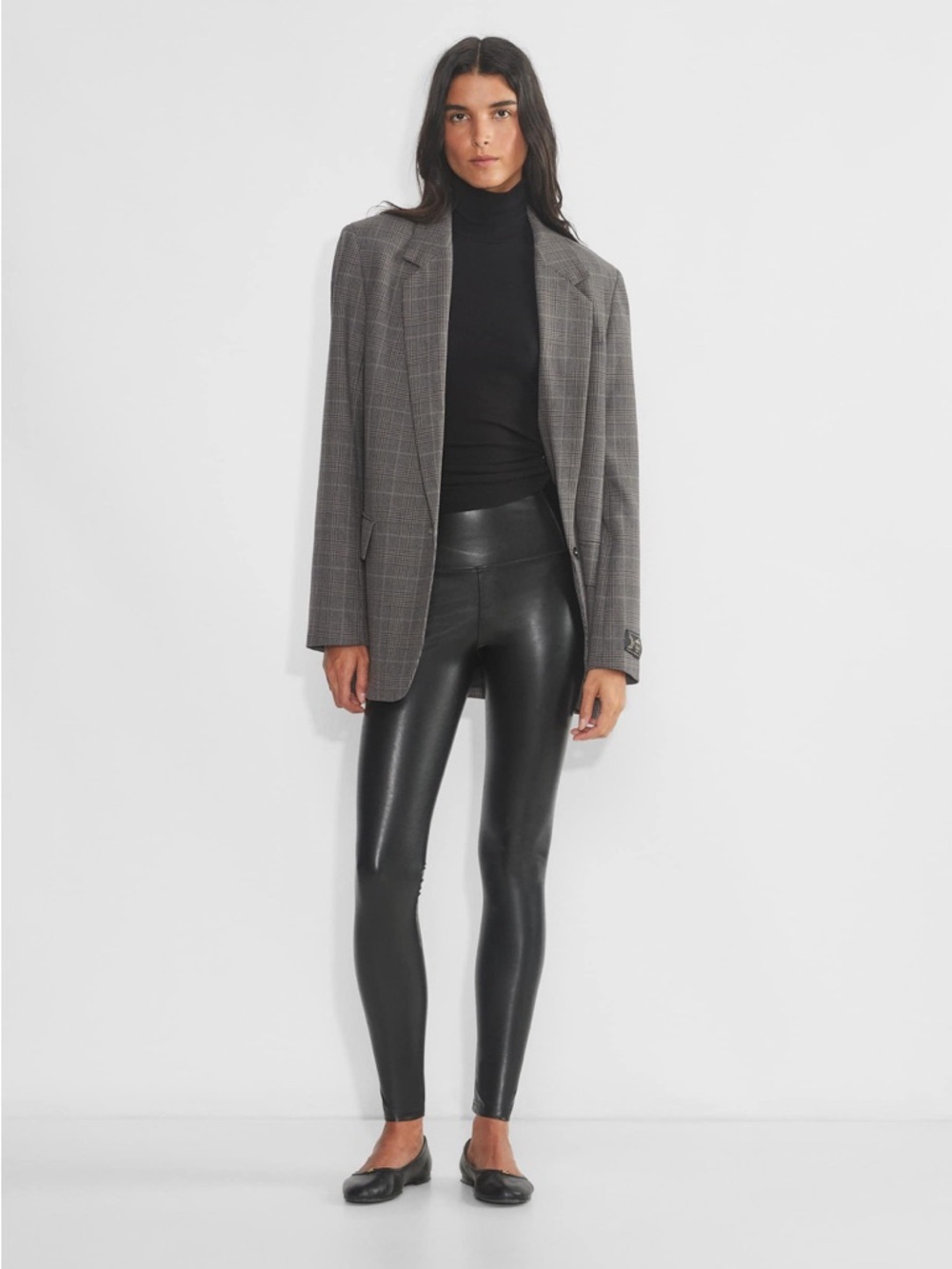 ARITZIA WILFRED FREE Daria Black Faux Leather Pant (L)